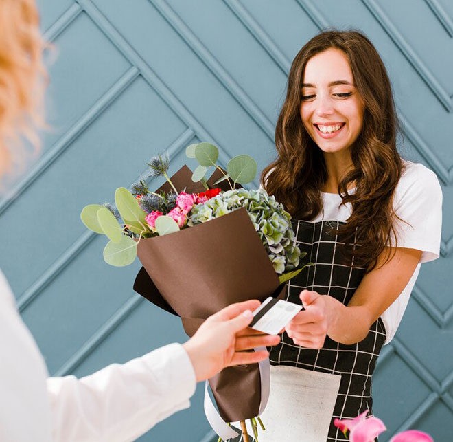 Flower Delivery in Miami, USA: How a Global City Sends Blooms Across Heat, Hospitality, and Borders