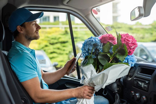 Flower Delivery in Chicago, USA: How the Windy City Keeps Flowers Moving Year-Round