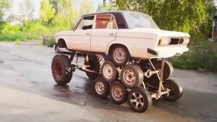 50 vehicles where people have dumb mods their vehicles for no purpose ...