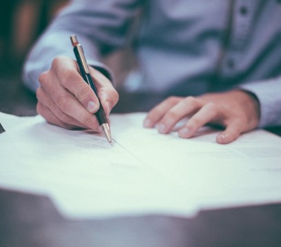 100 Heartfelt Love Letters to her for Long-Distance Relationships