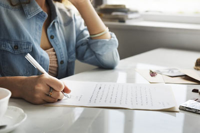 210 Sweet and Romantic Phrases to Include in a Handwritten Love Letter to Your Boyfriend